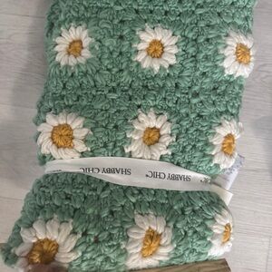 Shabby Chic Green and White Daisy Throw Blanket